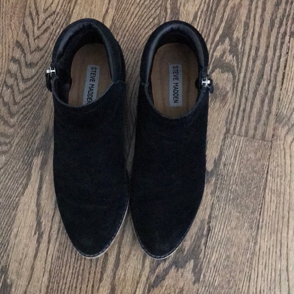 Steve Madden Black Suede Booties - Picture 2 of 4